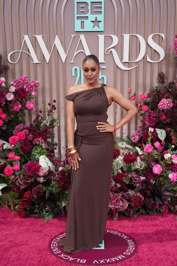 Tia Mowry