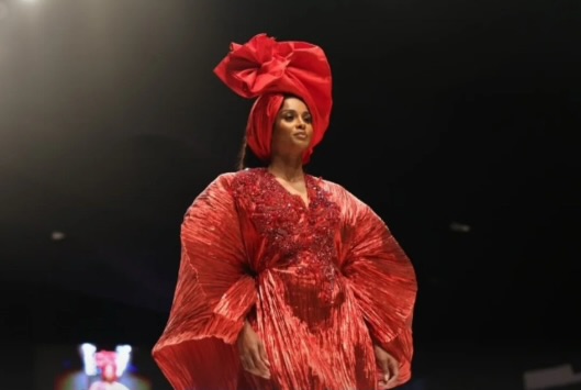 Hot In Lagos: Ciara Turns Heads In Striking Red Ensemble And Traditional Gele From Designer Fruche