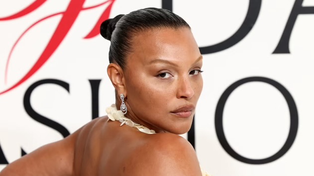 Soft, Warm, and Radiant: How Black Women Are Perfecting The Toffee Makeup Trend This Season